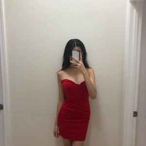red strapless bodycon dress